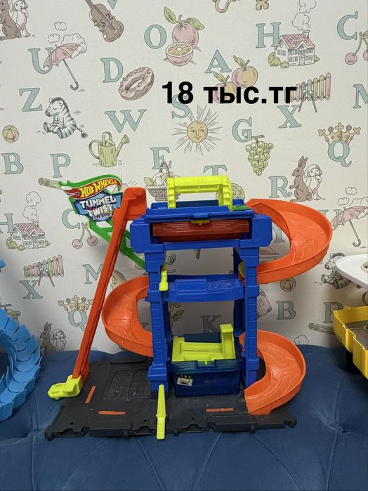 Продам треки hot wheels