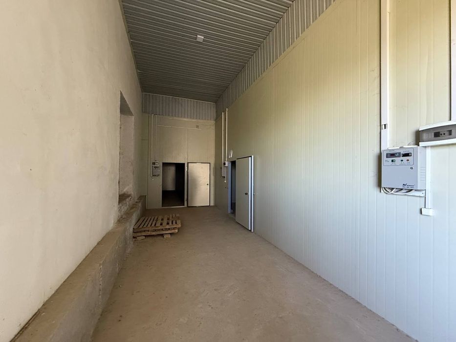 Kogon tumanidan muzlatgich kamerasi va barcha uskunalari hamda binosi