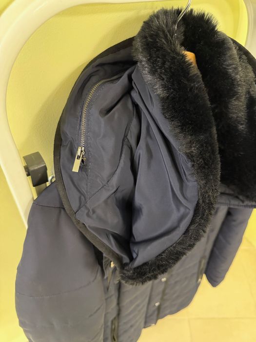 Дамско яке Reserved - зимно, тъмно синьо