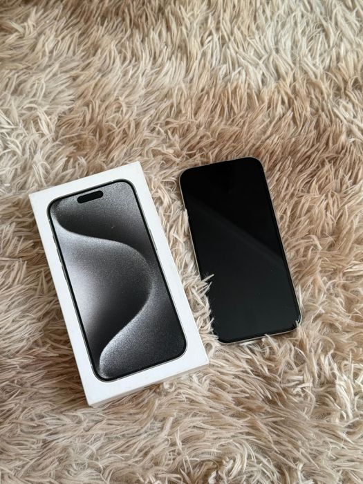 Продам Айфон 15 про