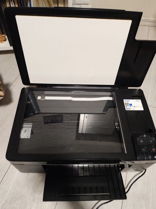 Принтер-скенер Epson Sx125 работещ скенер - ЗА Части.