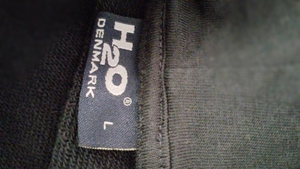 Суитшърт на марка Н2О