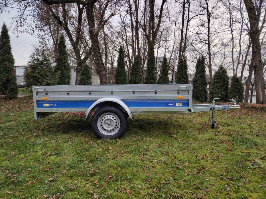 Remorca Vesta 252x135cm / 750 kg