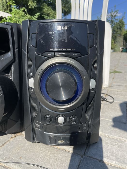 Музыкальный центр LG Aux cd