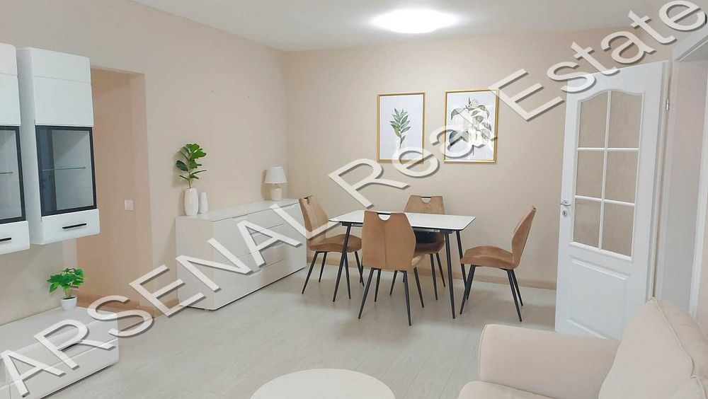 Дава се под наем Тристаен апартамент в София, Център - 100 кв.м за 1000 € - Снимка #6