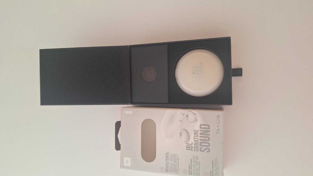 JBL Free безжични слушалки