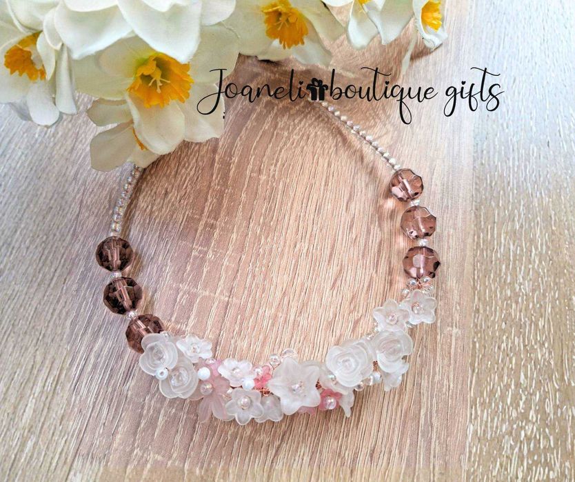 Колие ръчна изработка Blossom Pearl – цветя и перли