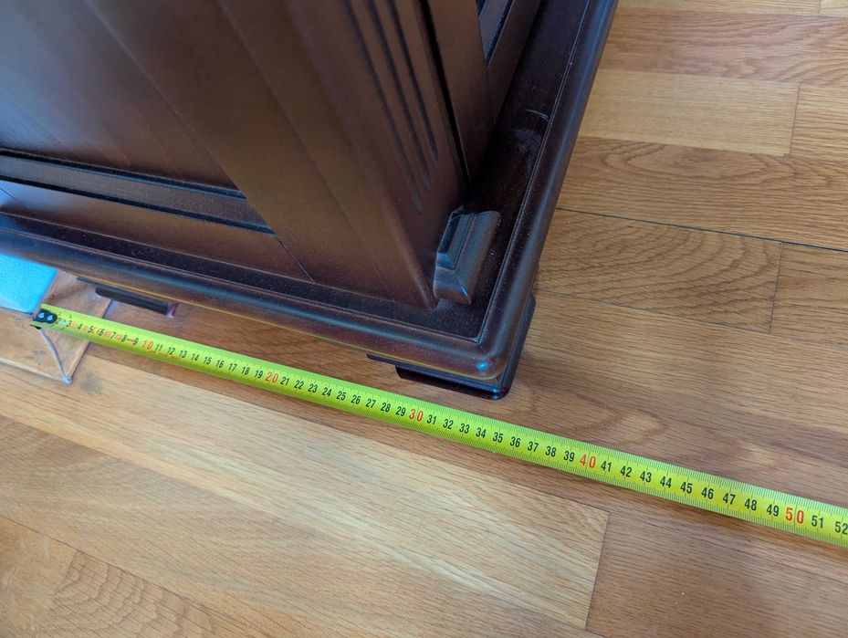 Ъглова библиотека от MDF с естествен фурнир