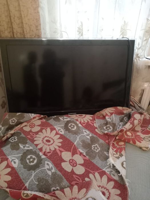 Продам телевизор