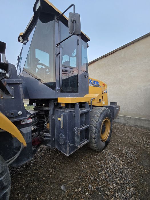 25000 $ Спестехника продам хорошо й состояние