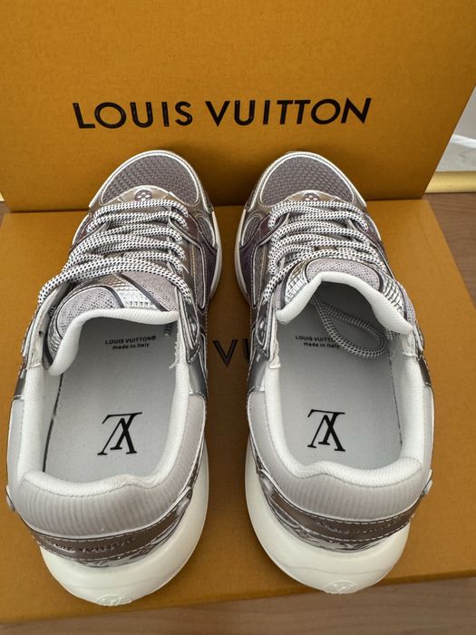 Обувки Louis Vuitton