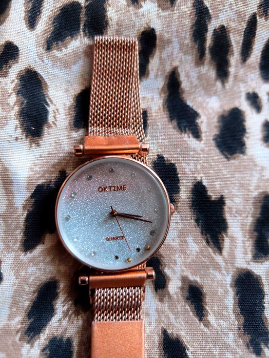 Дамски часовници – елегантни, метална каишка (2 броя)