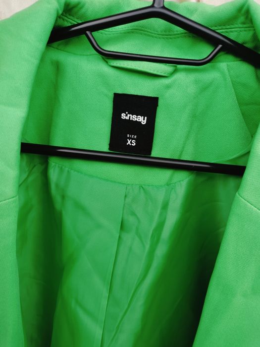 Sacou / Blazer damă Sinsay – Verde vibrant / Neon – Mărime XS