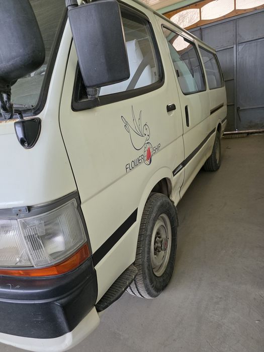 Toyota Hiace 1995