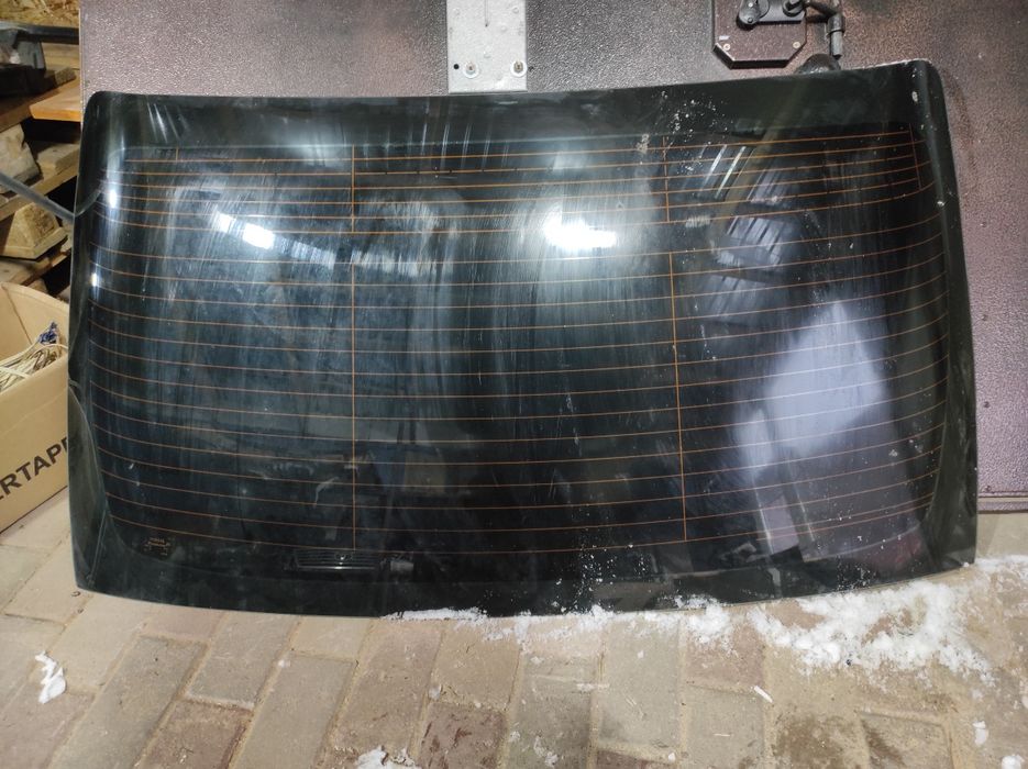 Стекло заднее лобовое Camry70