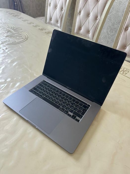 Макбук Pro 16 2019, 512гб ssd