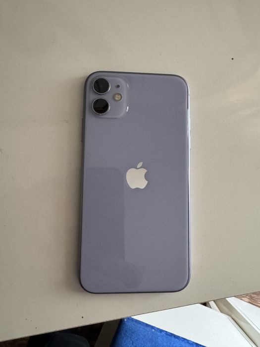 Vand iphone 11 in stare foarte buna baterie 74