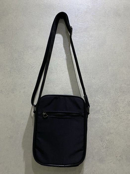 Барсетки gucci и emporio armani