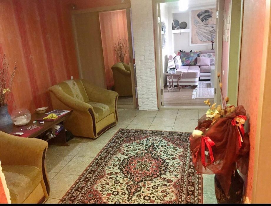 Uy sotiladi(2 xonali), remonti juda yaxshi!