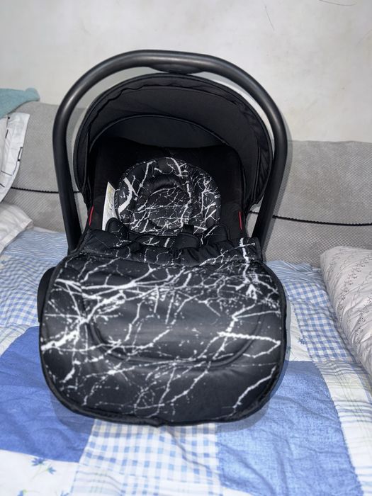 Scoica utilizata foarte putin, arata foarte bine
