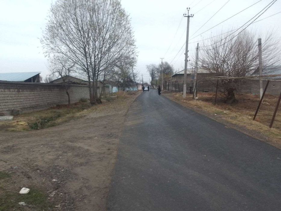 Янгийўл тумани Нуробод М39 400 метр Коробка холатида Уи сотилади