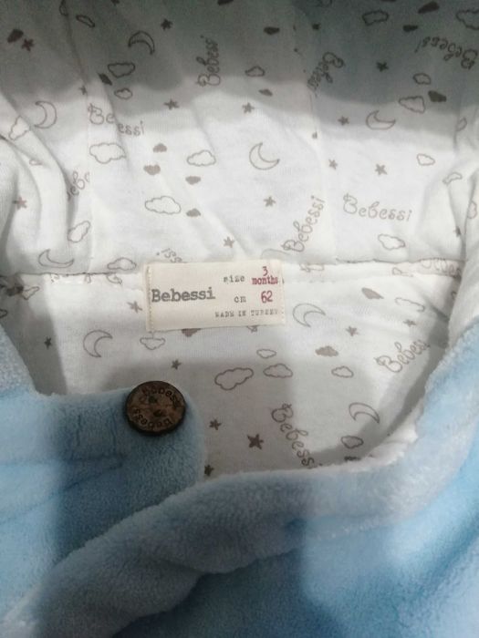 Продам детский костюмчик