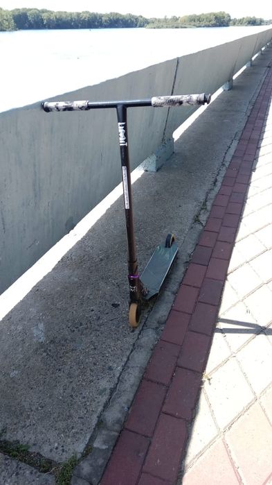 продам трюковой самокат