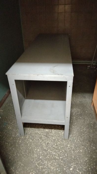 Стеллаж как стол