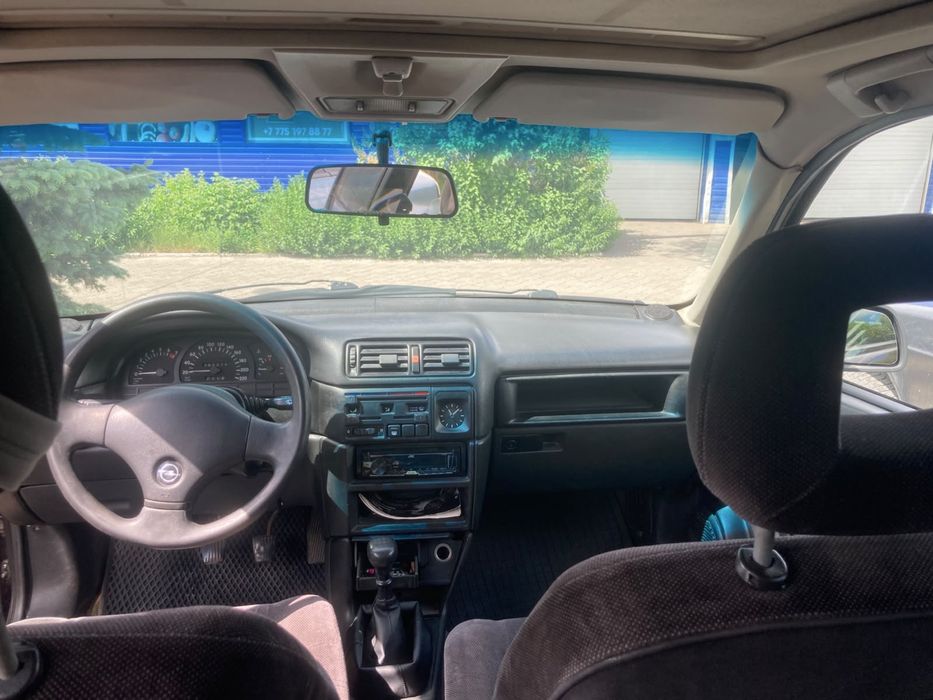 Продам машину Opel