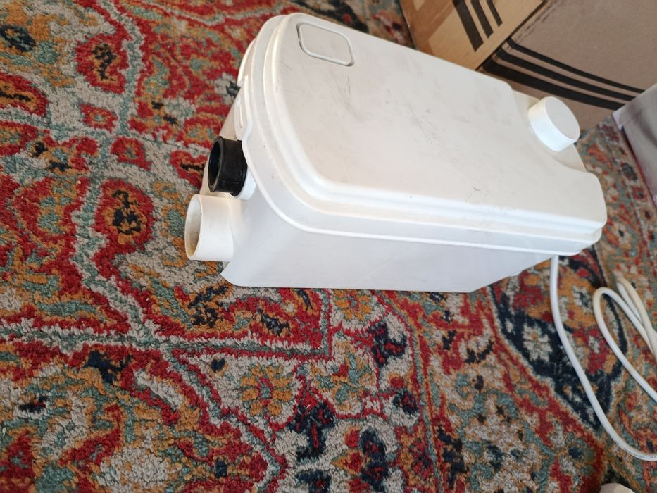 Switch 250 w Kanalizatsion sotiladi