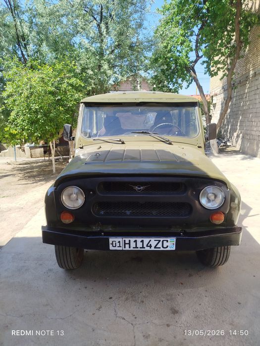 Uaz avto sotiladi