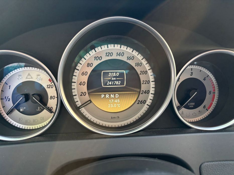 Vand Mercedes-Benz C Class 2012