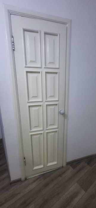 Двери межкомнатные, деревянные