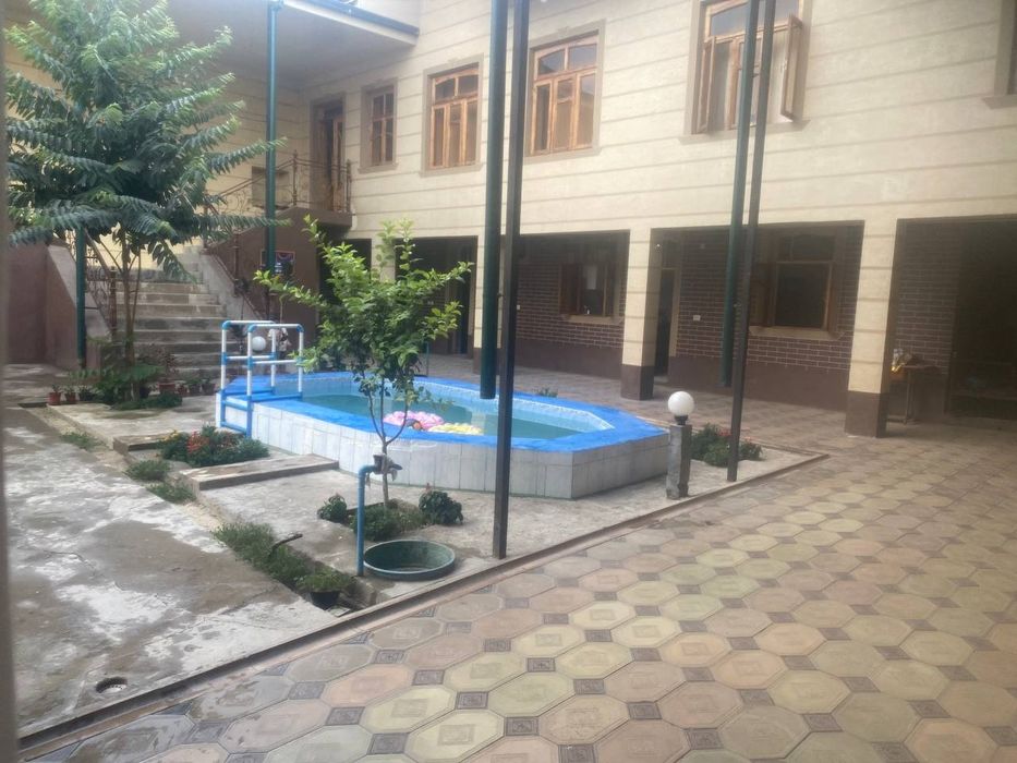 Srochni uchastka sotiladi