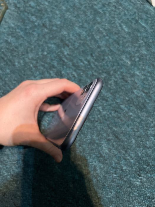 iPhone 11, Culoare-Mov