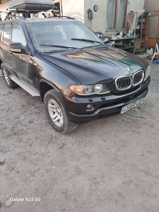 BMW  moshina  yuradi