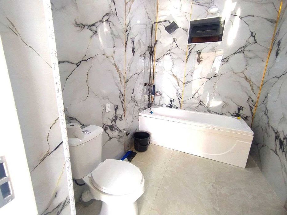 Тайер Коттедж сотилади  2.5 сотик 3 хона+Холл .Кибрай рн