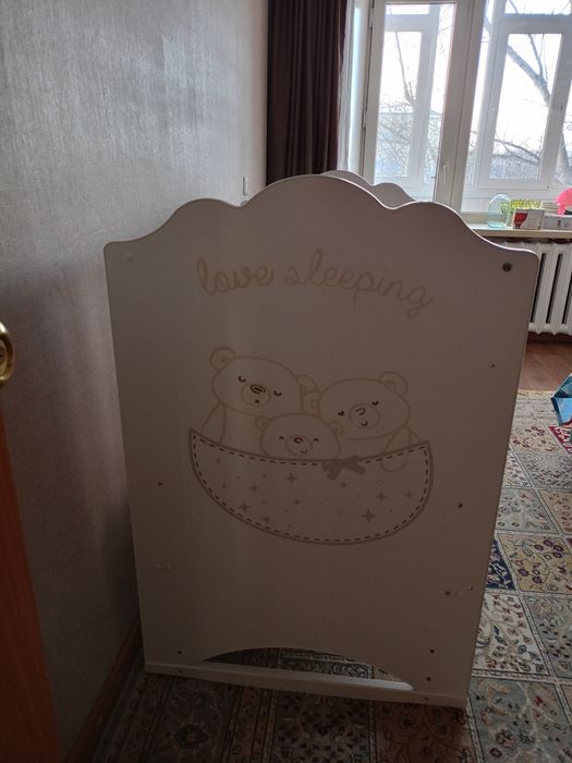 Продам кроватку детскую