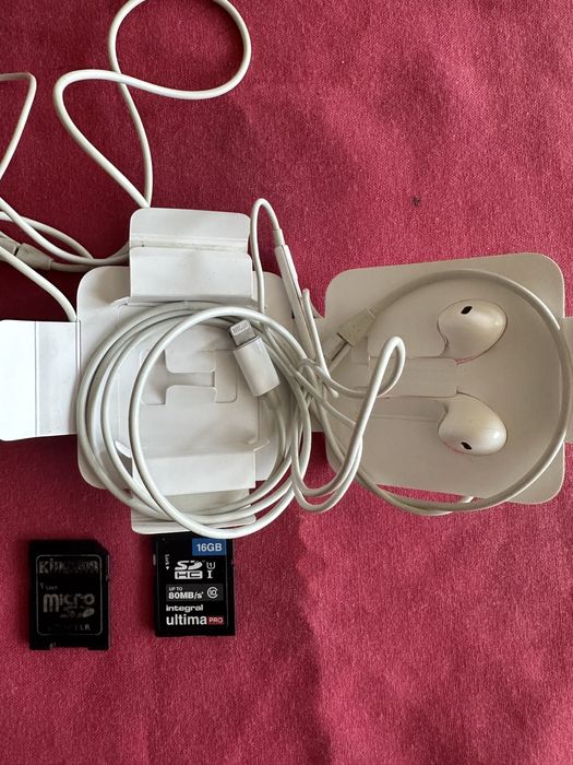 Оригинални слушалки за айфон