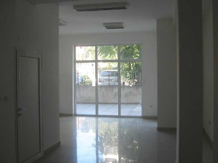 Дава се под наем Магазин в Бургас, Възраждане - 47 кв.м за 175 € - Снимка #3