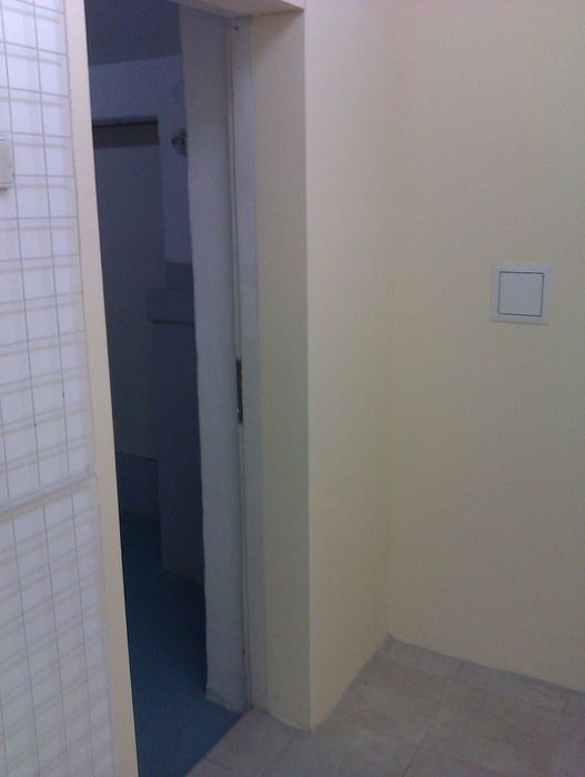 Дава се под наем Магазин в Шумен, Боян Българанов 2 - 52 кв.м за 255 € - Снимка #6