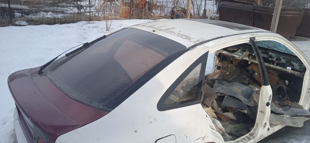 Стекло на Mitsubishi galant