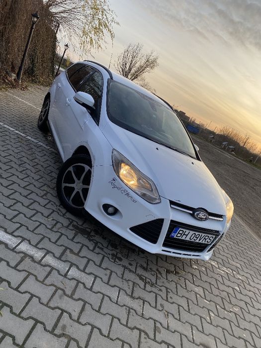 Vând Ford 1,6 tdi 2014