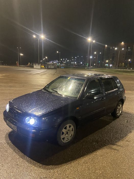 Продаю гольф 3 1.6