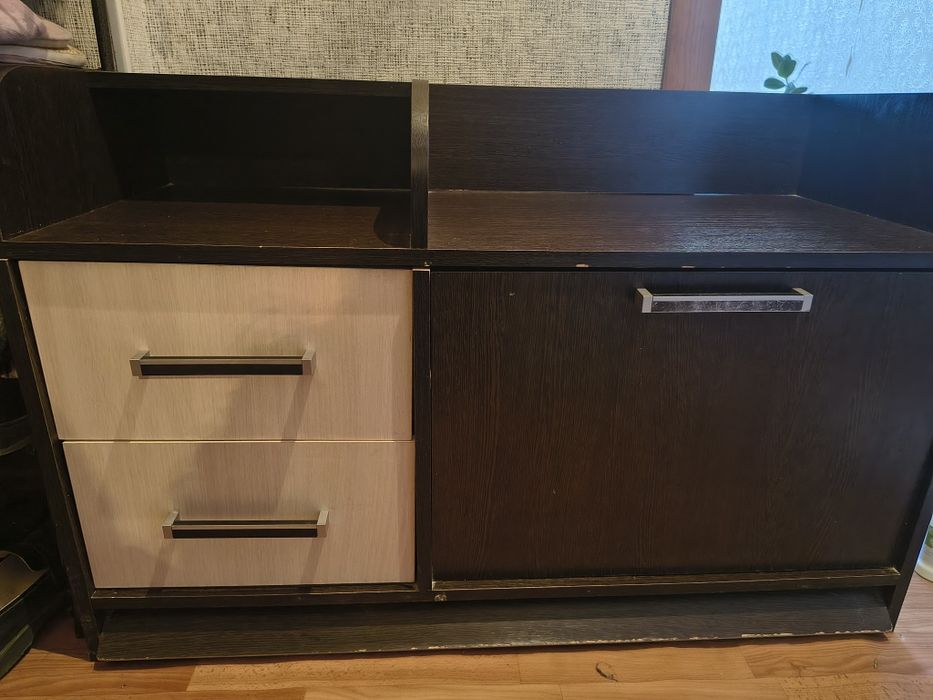 Отдам даром тумбу