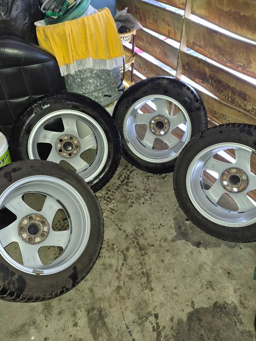 Джанти 16-цола Волво.