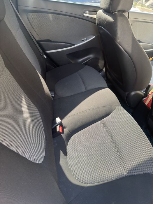 Hyundai accent 2012 года