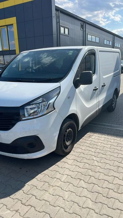Dezmembram Renault Trafic 1.6 diesel an fabricatie 2017