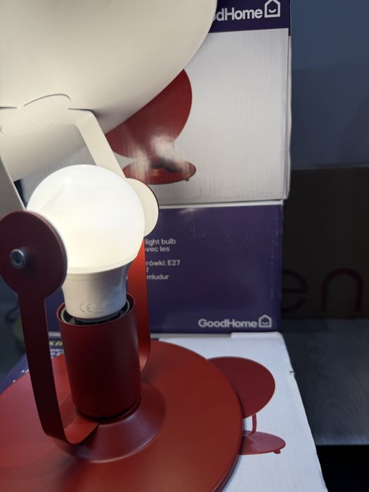 Lampa de birou cu reglaj