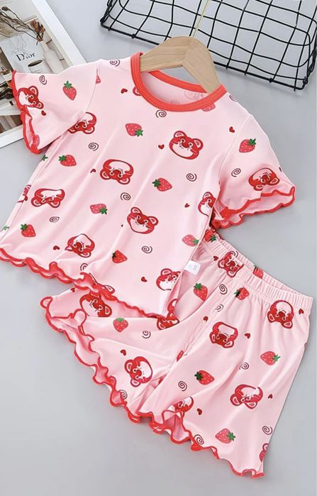 Новая детская одежда все по 2500